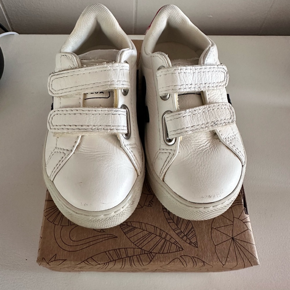 Veja Kids Shoes in White